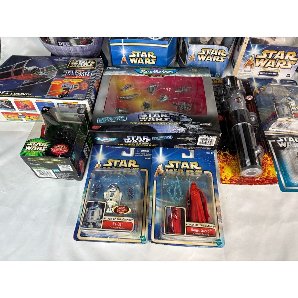 Lot Star Wars Mixed Collectibles 2000's era Figures Vehicles Micro Machines PEZ - Picture 5 of 16
